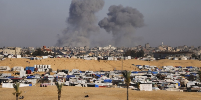 Ισραηλινή αεροπορική επιδρομή ανατολικά της Ράφα