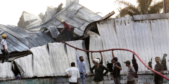 Πυρκαγιά σε αίθουσα παιχνιδιών στην Ινδία