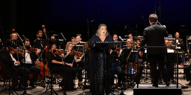 H σοπράνο Catherine Hunold