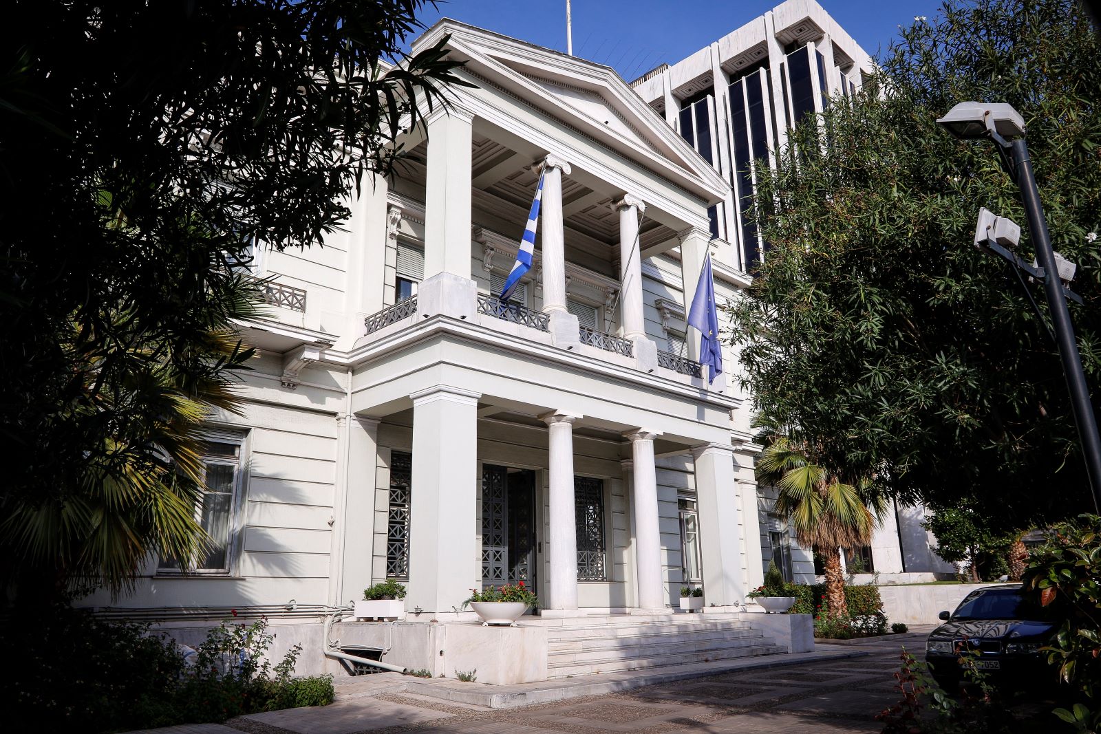 ΥΠΕΞ: Συλλυπητήρια για τα θύματα του φονικού σεισμού στην Κολομβία