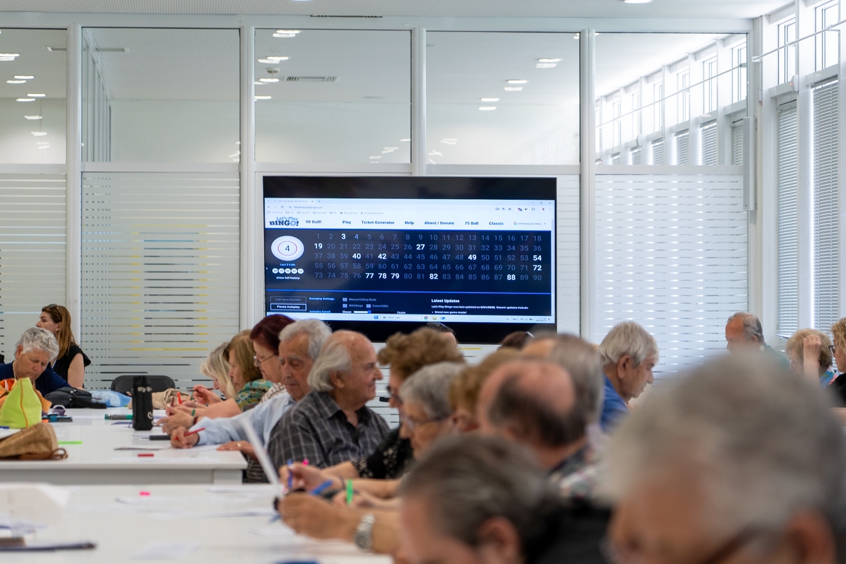 Παίζοντας Bingo με τις Λέσχες Φιλίας