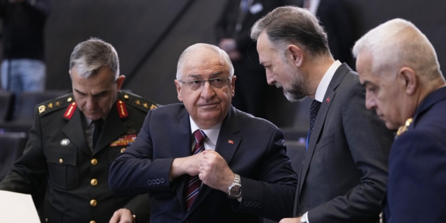 Γιασάρ Γκιουλέρ