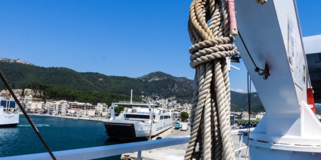 Mηχανική βλάβη σε πλοίο στην Ηγουμενίτσα