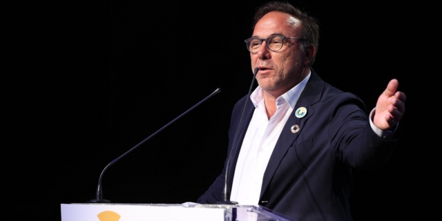 Πέτρος Κόκκαλης: “Η πιο χρήσιμη ψήφος σε αυτές τις ευρωεκλογές είναι η ψήφος στον ΚΟΣΜΟ”