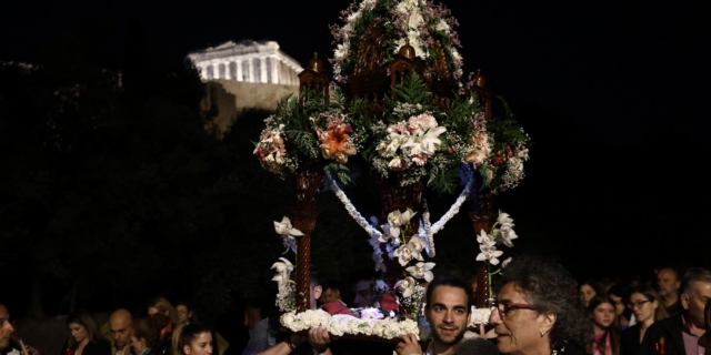 ΑΚΟΛΟΥΘΙΑ ΕΠΙΤΑΦΙΟΥ ΣΤΟΝ ΑΓΙΟ ΔΗΜΗΤΡΙΟ ΛΟΥΜΠΑΔΙΑΡΗ