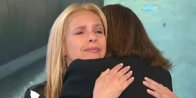 “Λύγισε” δημοσιογράφος της ΕΡΤ με την μητέρα του Αδαμάντιου Μαντή