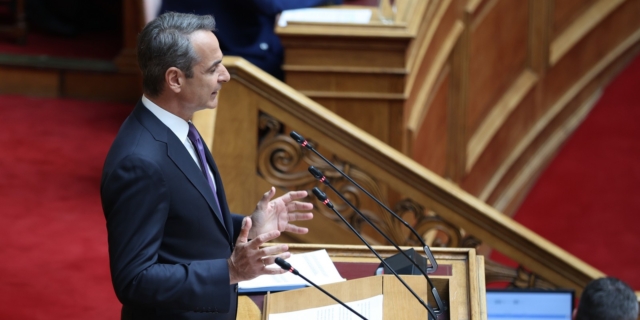 Συζήτηση για την ακρίβεια και τα υπερκέρδη των εταιρειών στην Ολομέλεια της Βουλής