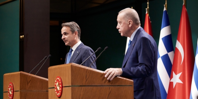 Ο Κυριάκος Μητσοτάκης και ο Ρετζέπ Ταγίπ Ερνοτγάν