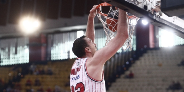 Ολυμπιακός – ΑΕΚ Betsson 92-75: Οι ερυθρόλευκοι έκαναν το 1-0