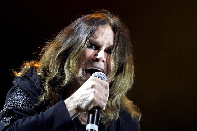 O Οzzy Osbourne είχε μασήσει ζωντανή νυχτερίδα πάνω στη σκηνή – Βίντεο