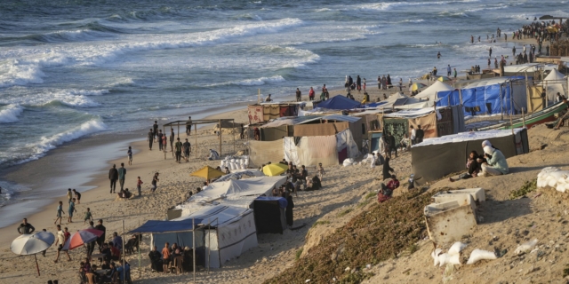 Εκτοπισμένοι Παλαιστίνιοι από τις επιθέσεις του Ισραήλ στη Γάζα