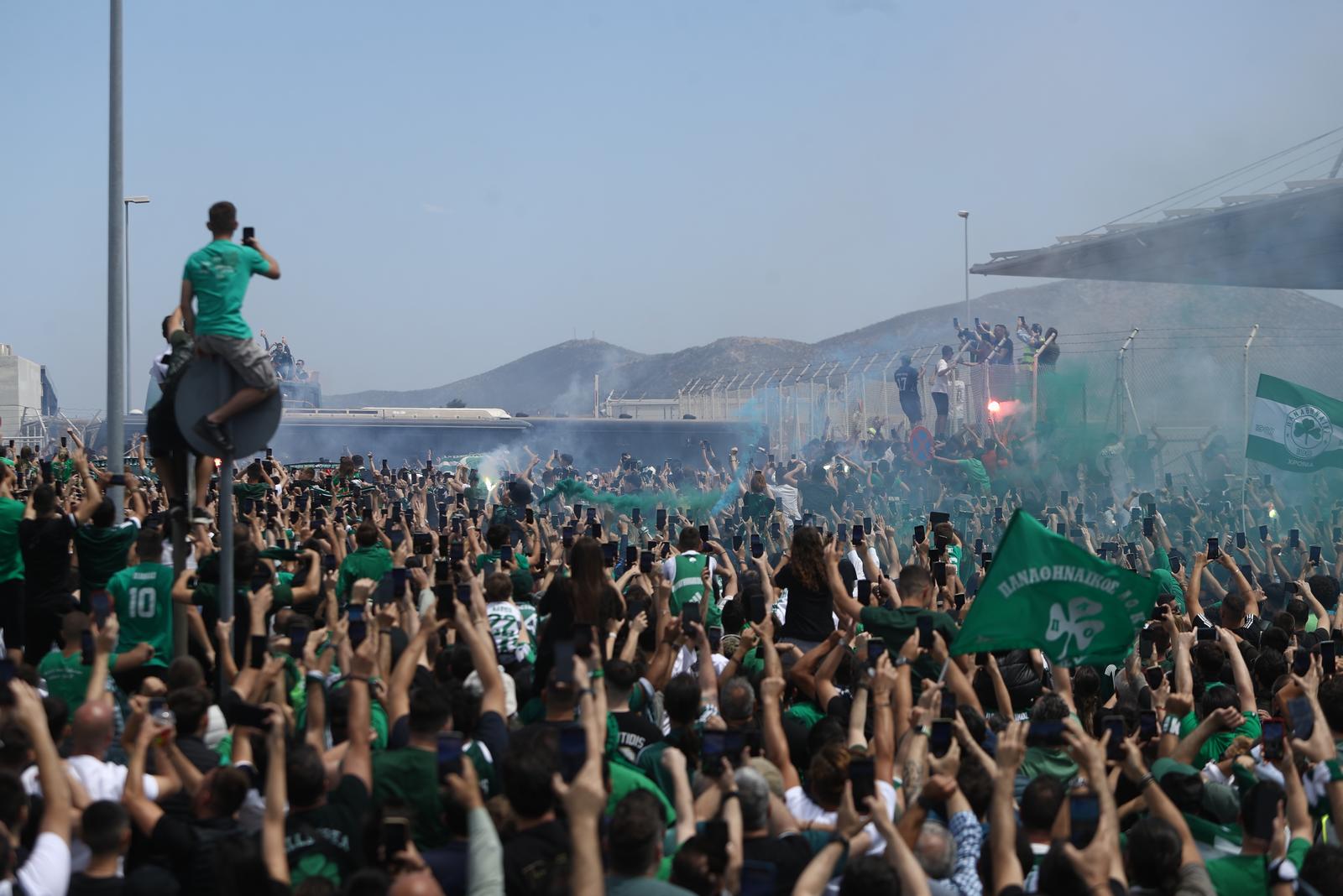 ΑΦΙΞΗ ΤΗΣ ΟΜΑΔΑΣ ΤΟΥ ΠΑΝΑΘΗΝΑΪΚΟΥ ΑΠΟ ΤΟ FINAL 4 ΤΗΣ EUROLEAGUE ΤΟΥ ΒΕΡΟΛΙΝΟΥ