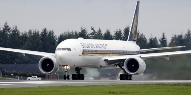 Το Boeing 777-312ER της Singapore Airlines