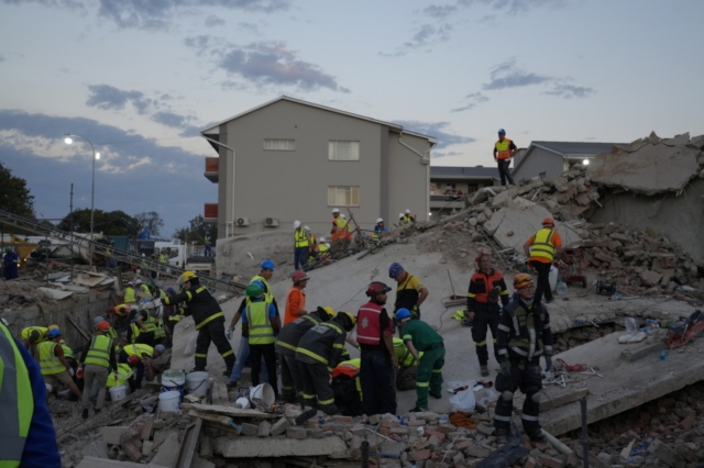 Κατάρρευση κτιρίου στη Νότια Αφρική