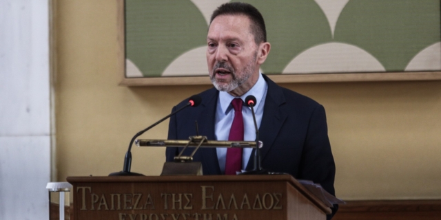 Γιάννης Στουρνάρας