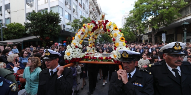 Περιφορά Επιταφίου Αγίου Μηνά στη Θεσσαλονίκη