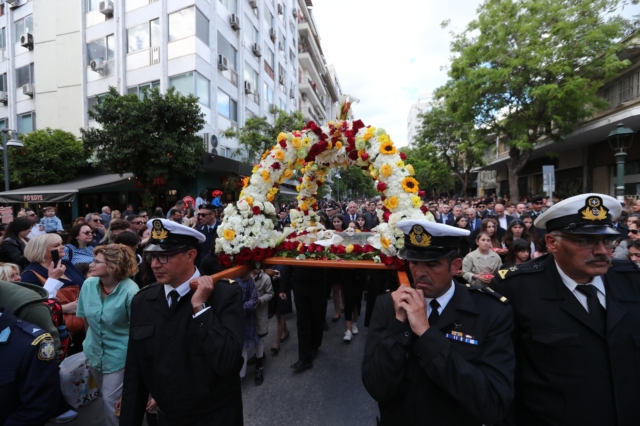 Περιφορά Επιταφίου Αγίου Μηνά στη Θεσσαλονίκη