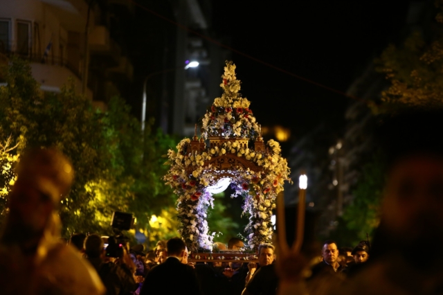 Συνάντηση Επιταφίων του Ιστορικού Κέντρου της Θεσσαλονίκης στη πλατεία Αριστοτέλους