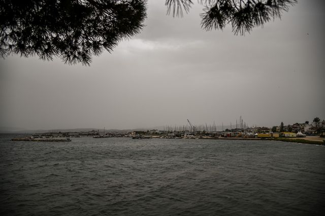 Αφρικανική σκόνη με βροχερό καιρό