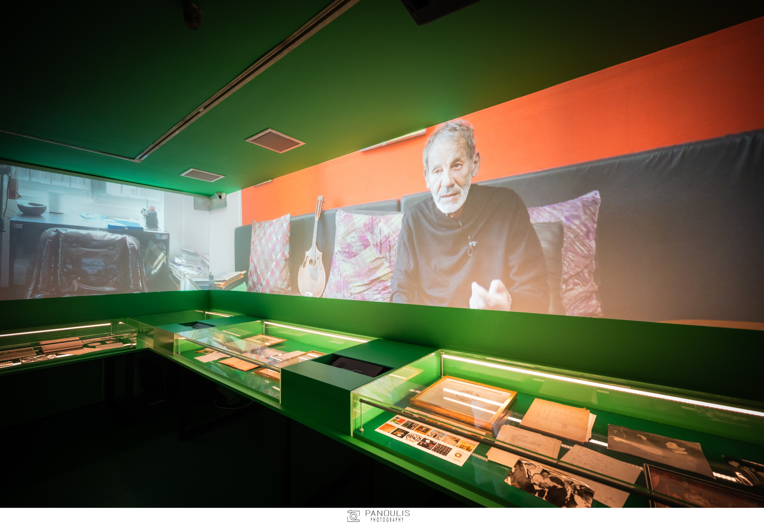 το αρχείο του Σταύρου Ξαρχάκου