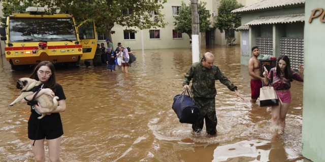 Πλημμύρες στη Βραζιλία: Στους 78 οι νεκροί, 105 αγνοούμενοι