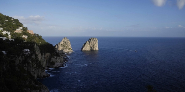 Κάπρι: Απαγόρευσαν τις αφίξεις τουριστών λόγω προβλήματος στην υδροδότηση