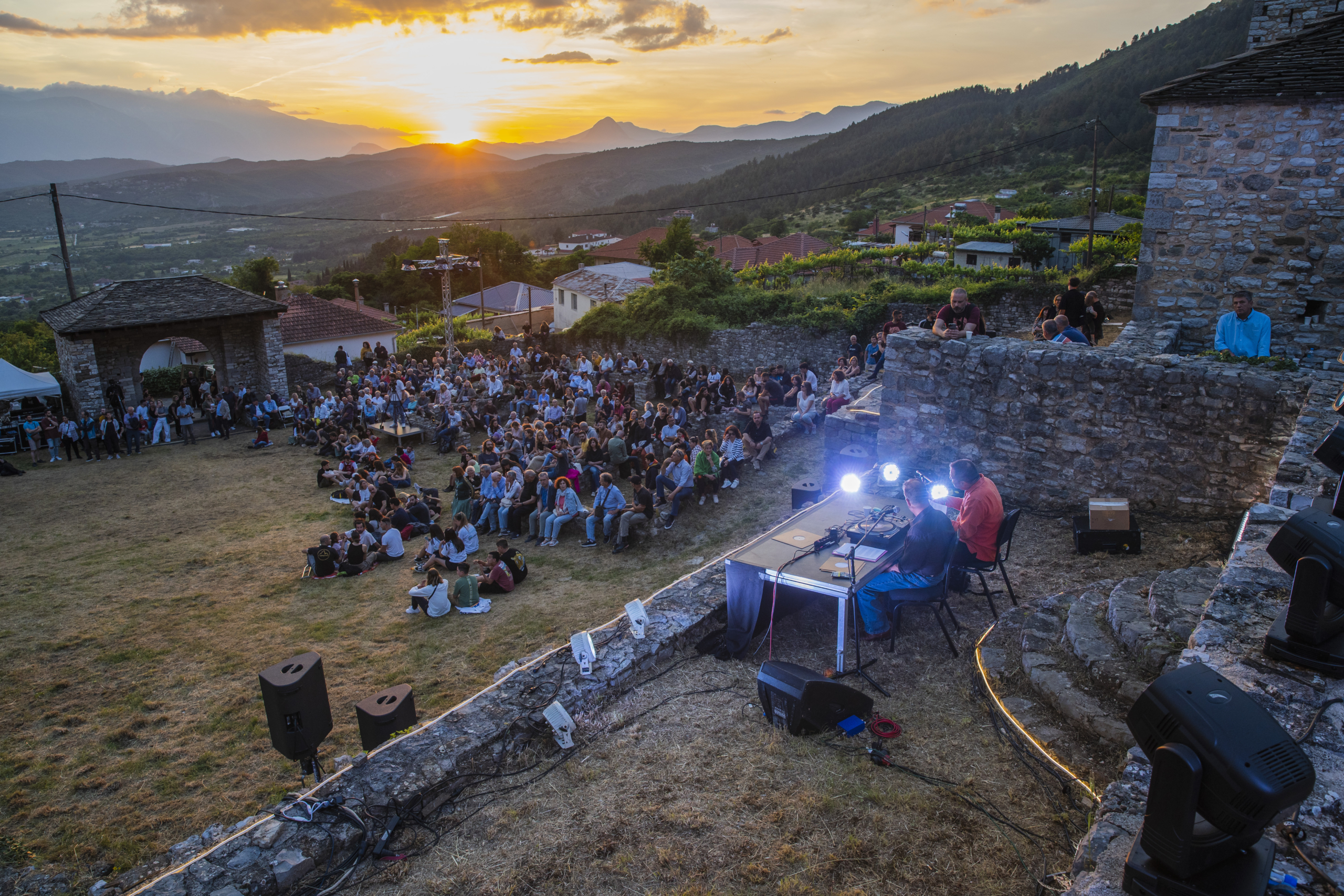 Κόνιτσα φεστιβάλ Στέγη