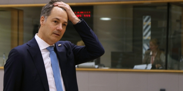 Βέλγιο: Παραιτείται από την πρωθυπουργία ο Αλεξάντερ Ντε Κρο