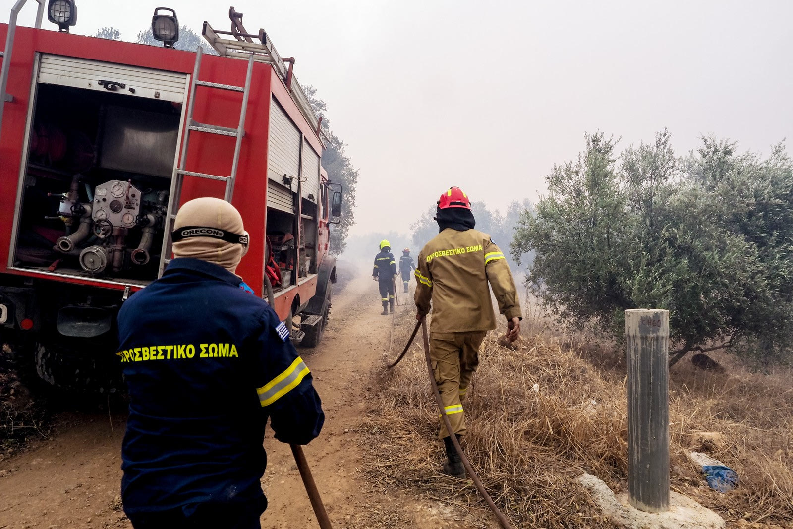 Μεγάλη αναζωπύρωση της φωτιάς στην Κερατέα