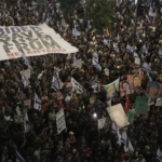 Ισραήλ: Οικογένειες ομήρων πιέζουν τον Νετανιάχου να δεχτεί το σχέδιο Μπάιντεν