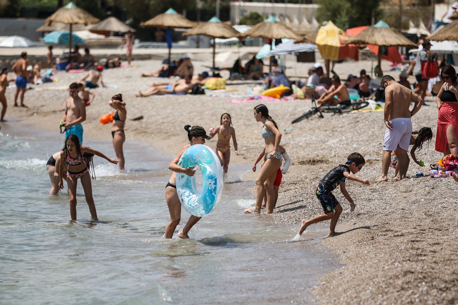 Καιρός: Νέο κύμα ζέστης με 38αρια και αφρικανική σκόνη - Πότε υποχωρεί το φαινόμενο