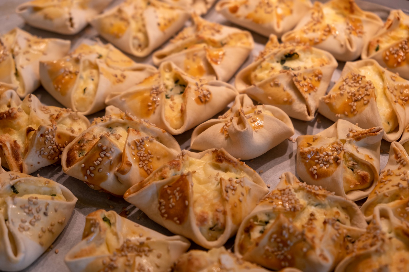 Καλτσούνια, Κρήτη