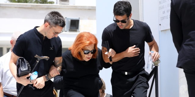 Εξόδιος ακολουθία της Δέσποινας Στυλιανοπούλου