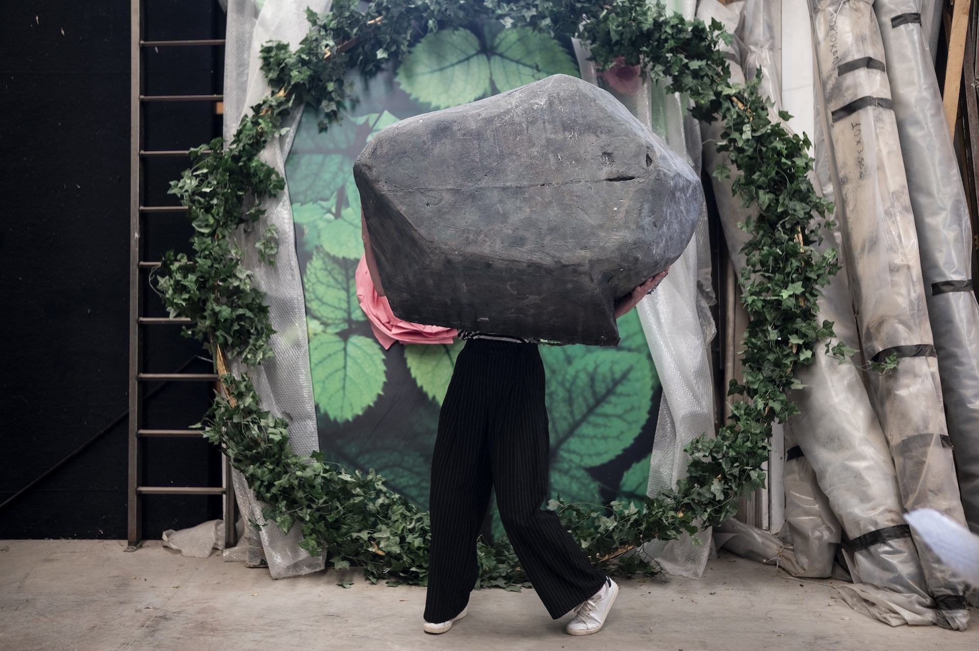 Κουταλιανοί ή Το βάρος της ιστορίας”