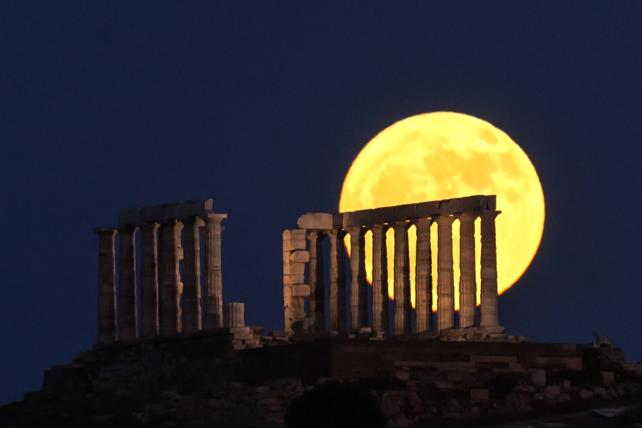 Η Πανσέληνος του Ιουνίου στον Ναό του Σουνίου
