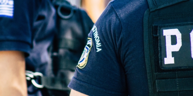 Συνελήφθη αξιωματικός της ΕΛ.ΑΣ για εκδικητική πορνογραφία