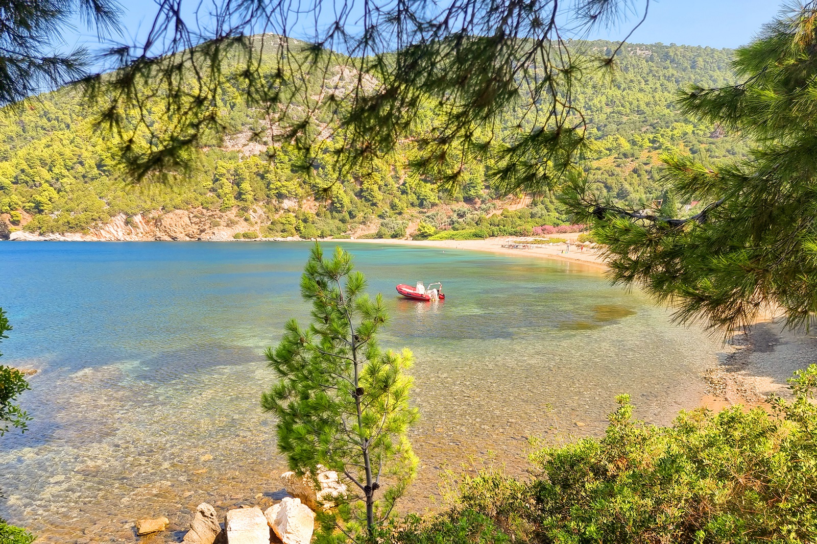 Κρυμμένη "γωνιά" στη Σκύρο