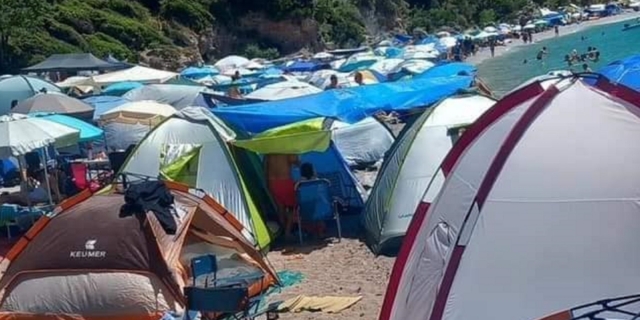 Θαψά Ευβοίας: “Θάφτηκε” από τις σκηνές η παραλία