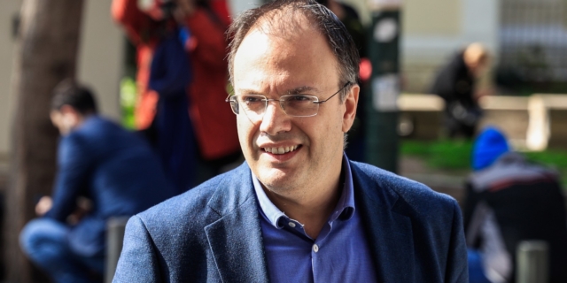 Θανάσης Θεοχαρόπουλος