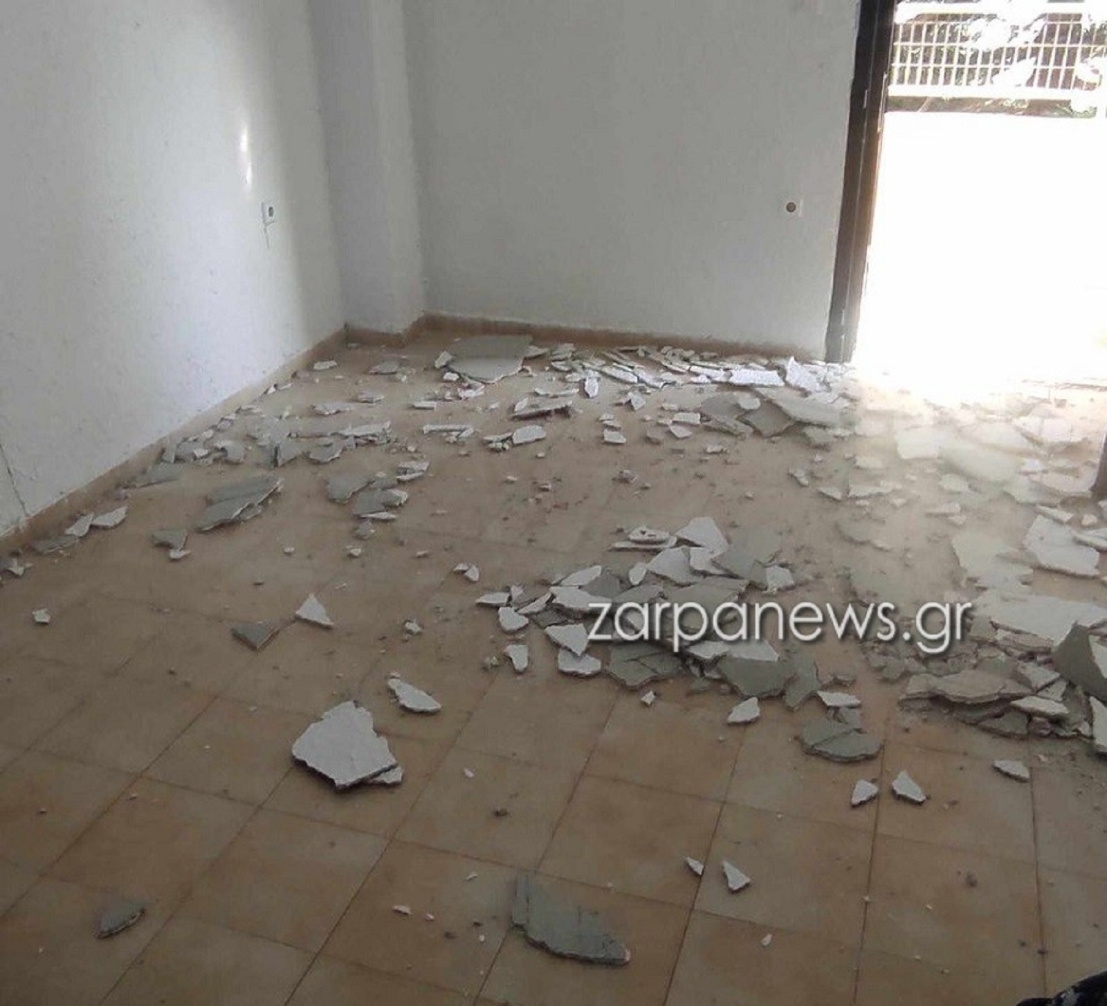 Πτώση σοβά σε ψυχιατρική δομή στα Χανιά.