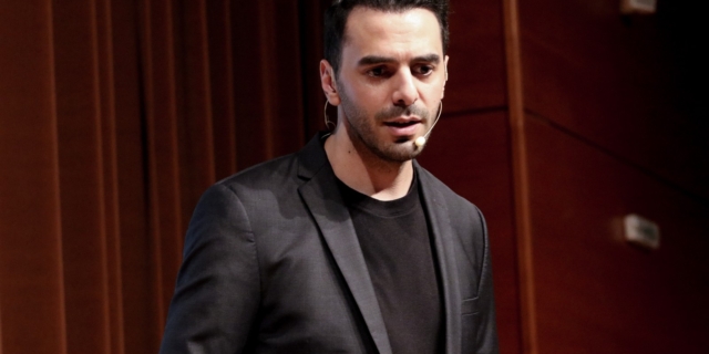 O Μανώλης Χριστοδουλάκης