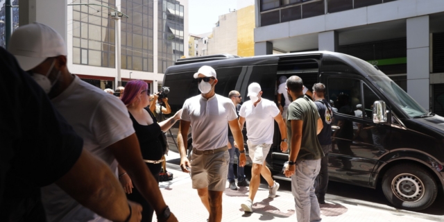 Στον εισαγγελέα οι 13 συλληφθέντες του πληρώματος της θαλαμηγού