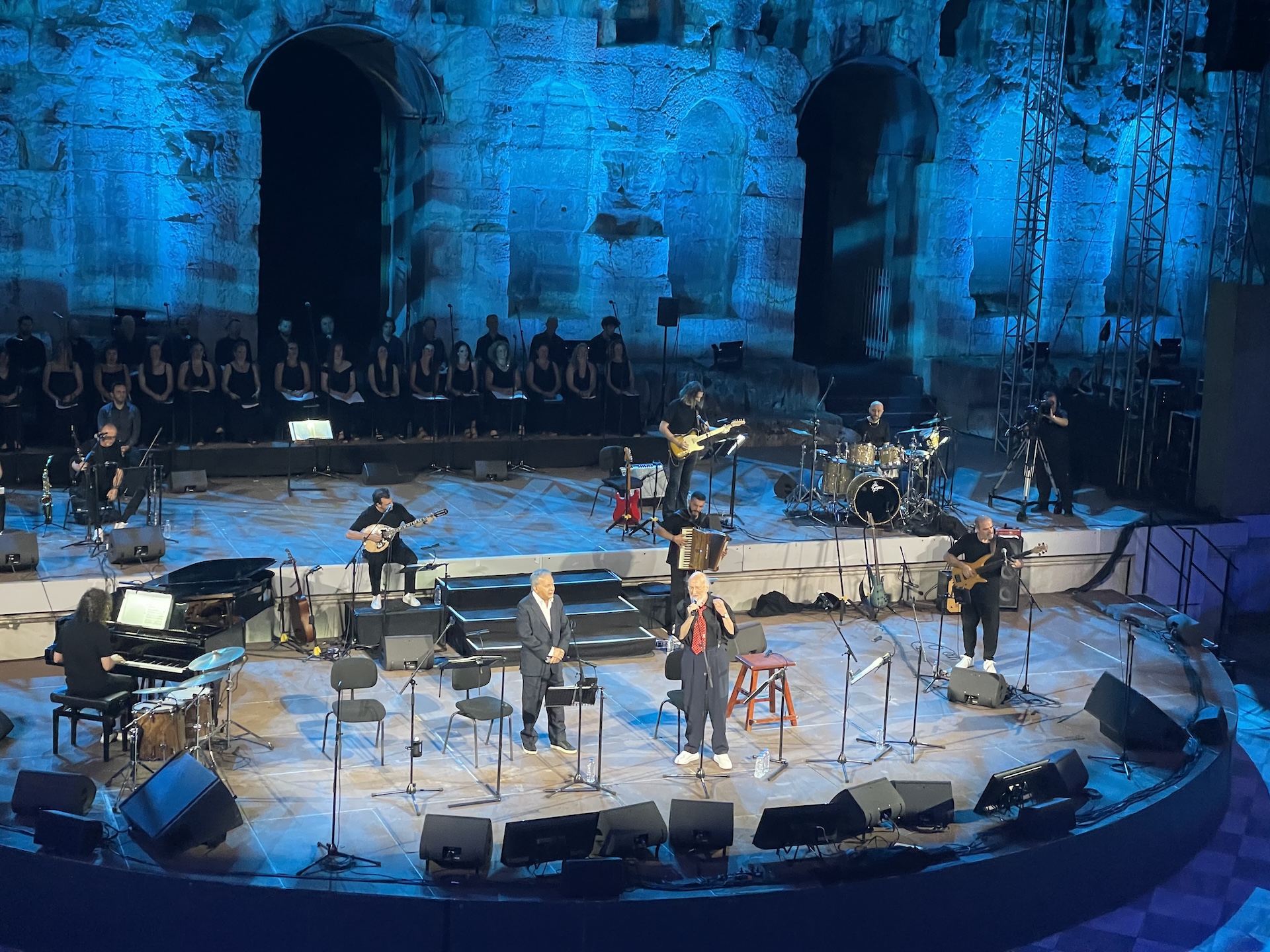 Συναυλία για τη Μεταπολίτευση στο Ηρώδειο με τον Διονύση Σαββόπουλο