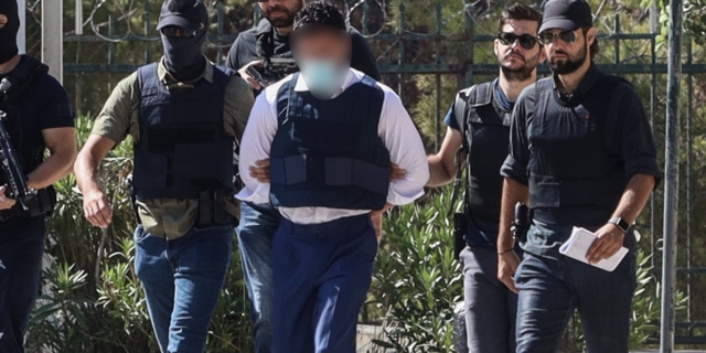 Ψυχικό: Δεν βρέθηκαν ίχνη πυρίτιδας στα γάντια του 44χρονου – Αναμένονται τα αποτελέσματα για το μπουφάν