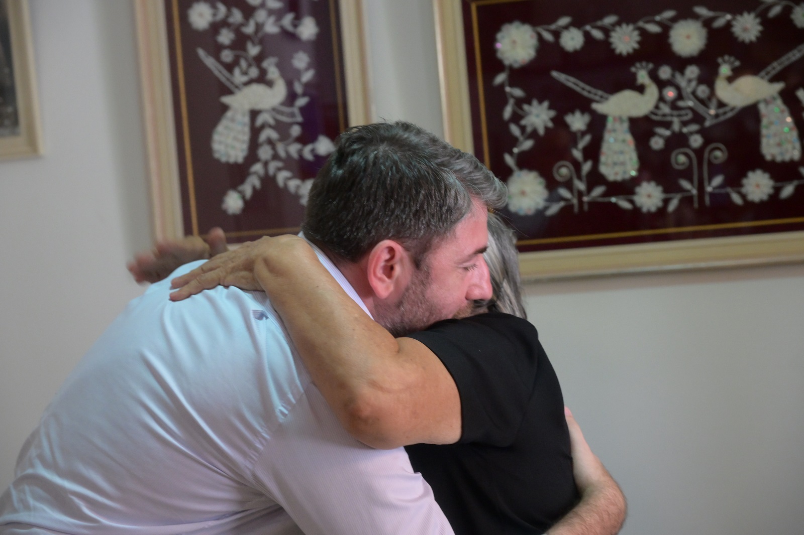 Συνάντηση του Νίκου Ανδρουλάκη με τη Χαρίτα Μάντολες