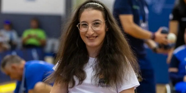 Οι αντιδράσεις του κόσμου δείχνουν να σώζουν τη δευτεραθλήτρια ΑμεΑ από την έξωση