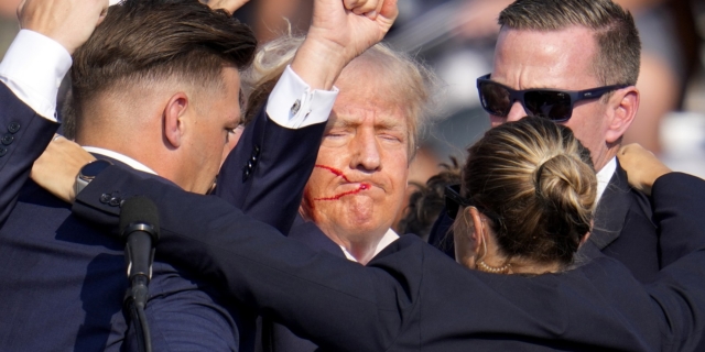 Επίθεση στον Ντόναλντ Τραμπ