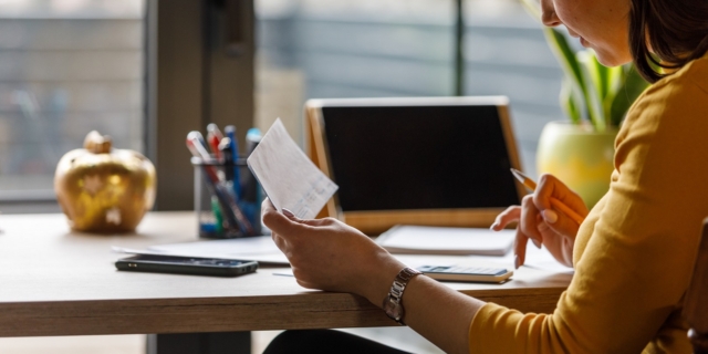 Γονικές παροχές και δωρεές: Πότε ξεκινά η αυτόματη συμπλήρωση του Ε9