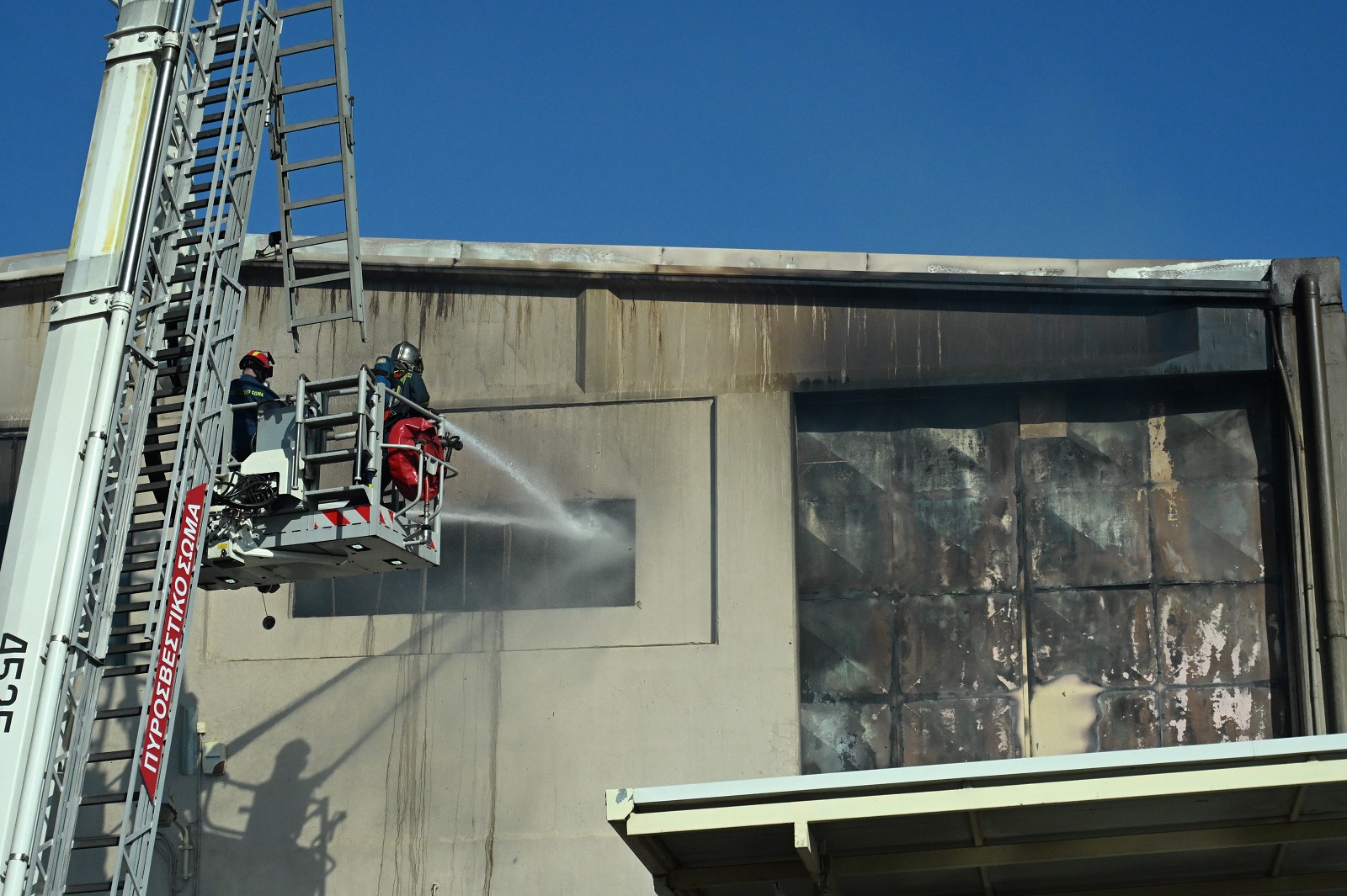 Φωτιά στις Αχαρνές