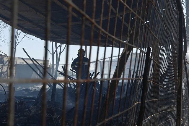 Φωτιά σε συνεργείο αυτοκινήτων στον Νέο Κόσμο